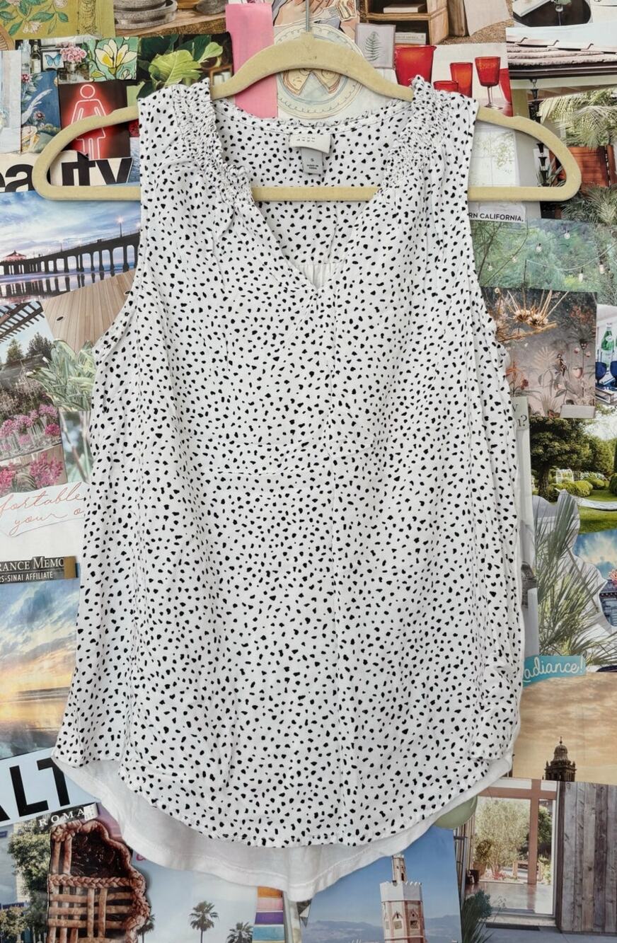 White and Black A New Day Polka Dot V-Neck Sleeveless Blouse S